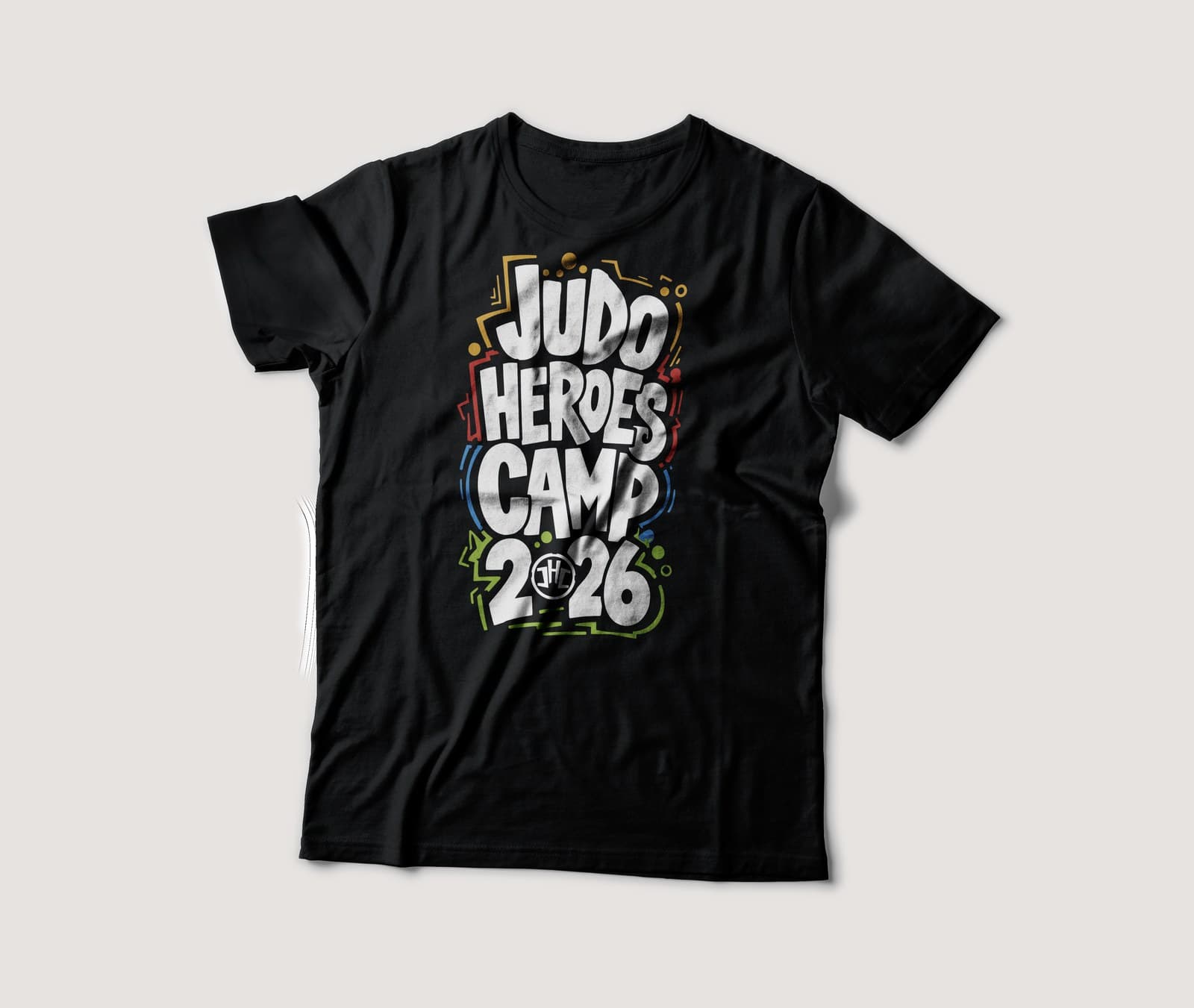 Mockup účastnického trička Judo Heroes Camp 2026