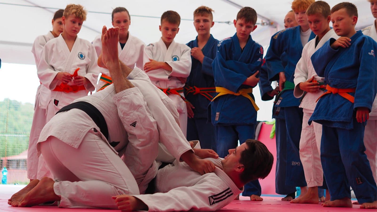 Děti na programu Judo Heroes Campu 2025